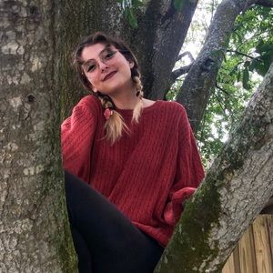 Meet your Posher, Tia